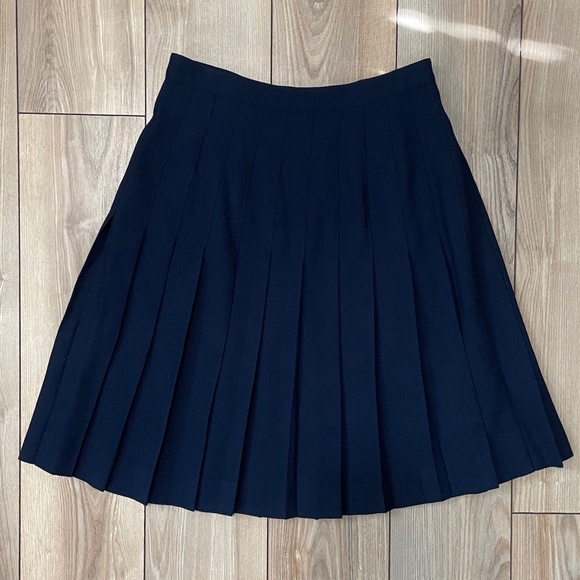 Vintage Dresses & Skirts - EUC Vintage 100% Wool Navy Pleated Mini Skirt 2 / XS